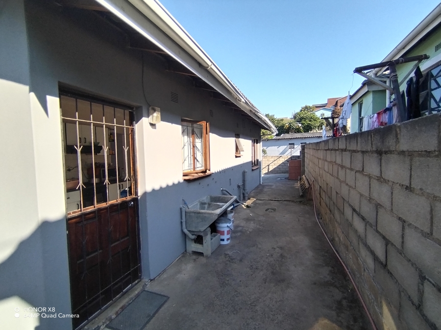 3 Bedroom Property for Sale in Lovu KwaZulu-Natal