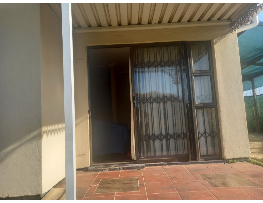 To Let 2 Bedroom Property for Rent in Lovu KwaZulu-Natal