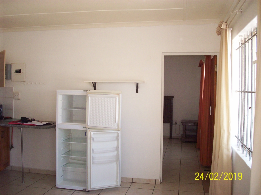 To Let 1 Bedroom Property for Rent in Veld En Vlei KwaZulu-Natal