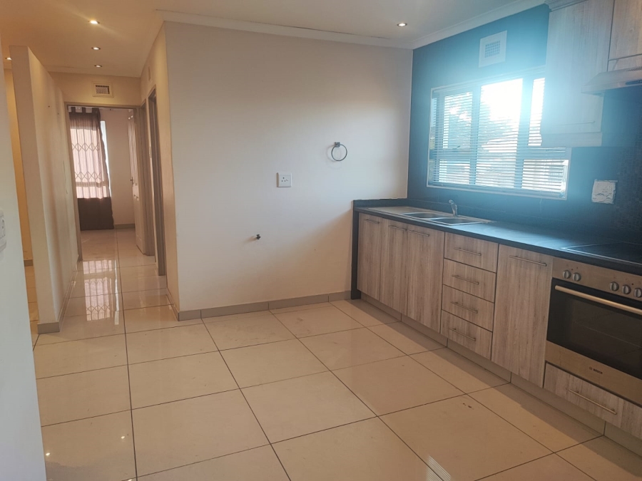 2 Bedroom Property for Sale in Oaklands KwaZulu-Natal