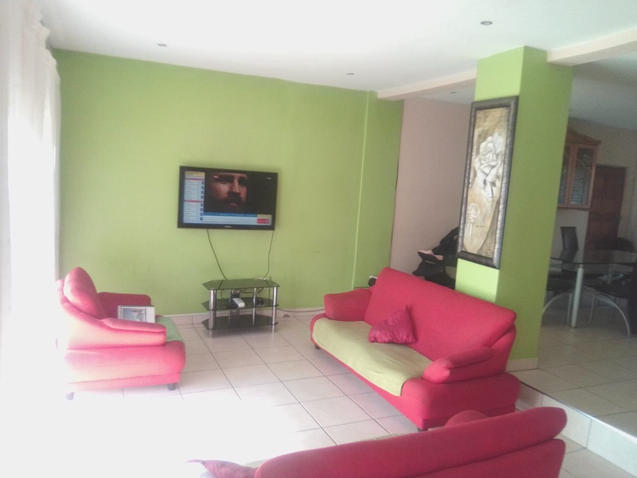 5 Bedroom Property for Sale in Brighton Beach KwaZulu-Natal