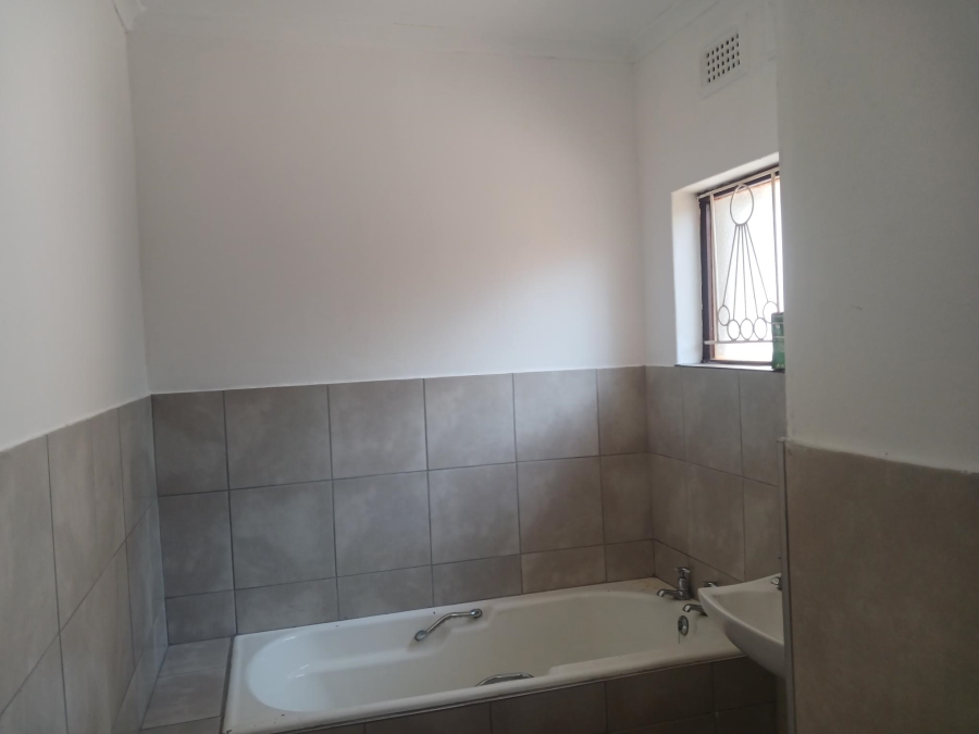 3 Bedroom Property for Sale in Riyadh KwaZulu-Natal