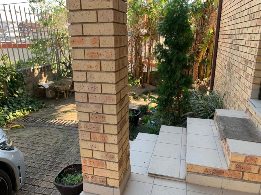 To Let 3 Bedroom Property for Rent in Umhlatuzana KwaZulu-Natal