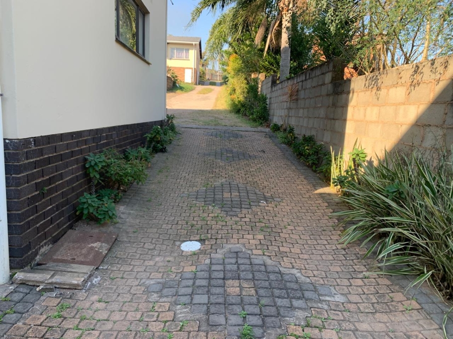 To Let 3 Bedroom Property for Rent in Umhlatuzana KwaZulu-Natal