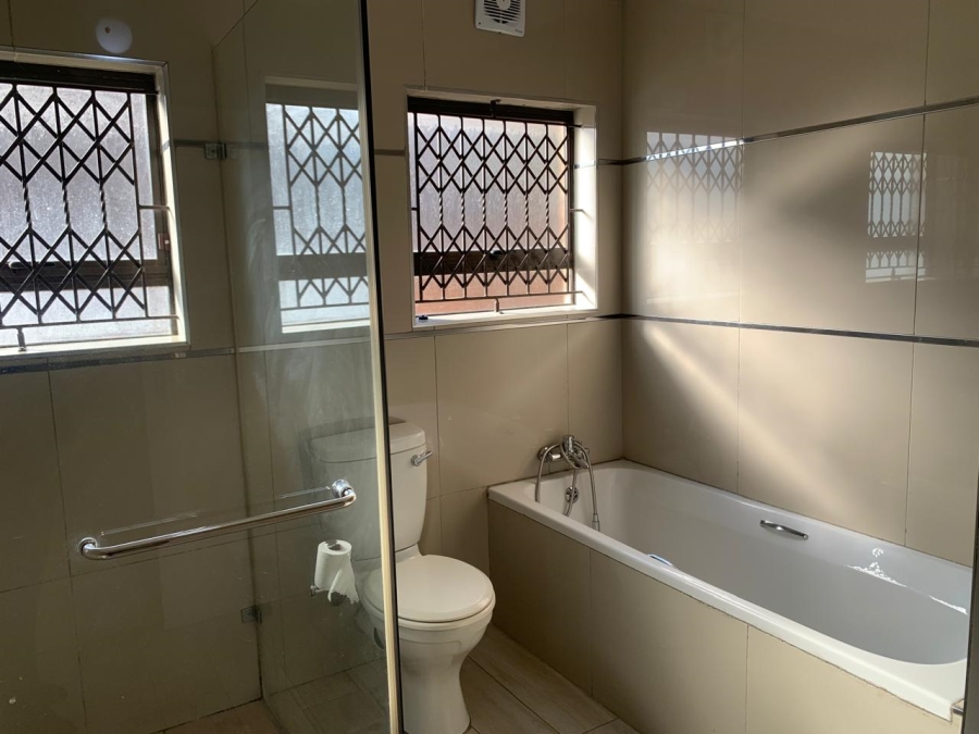 To Let 3 Bedroom Property for Rent in Umhlatuzana KwaZulu-Natal