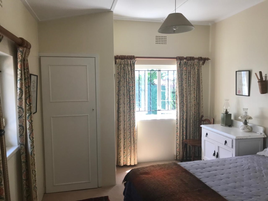 To Let 4 Bedroom Property for Rent in Kloof KwaZulu-Natal