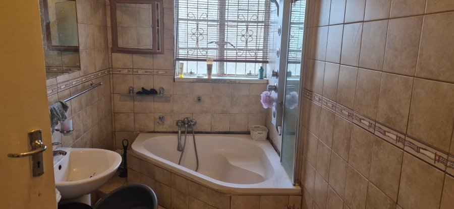 2 Bedroom Property for Sale in Glencoe KwaZulu-Natal