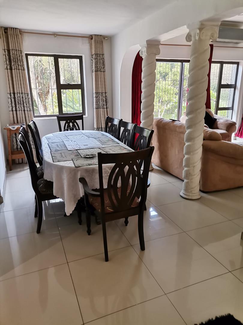 4 Bedroom Property for Sale in Uvongo KwaZulu-Natal