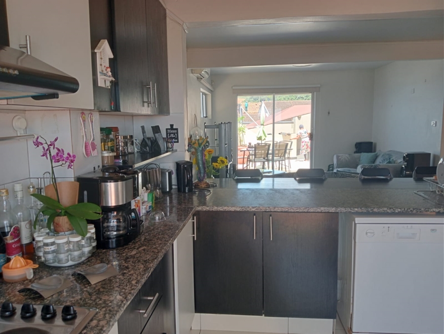 3 Bedroom Property for Sale in La Mercy KwaZulu-Natal