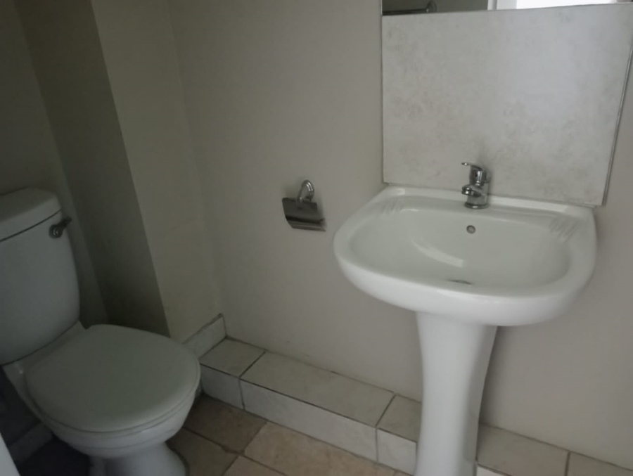 1 Bedroom Property for Sale in Tongaat KwaZulu-Natal