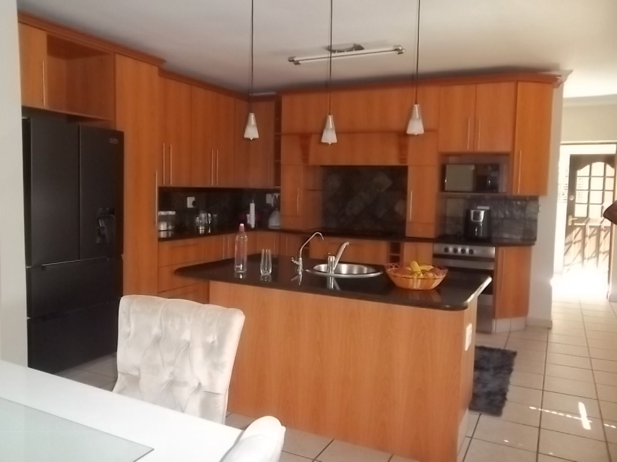 3 Bedroom Property for Sale in Aviary Hill KwaZulu-Natal