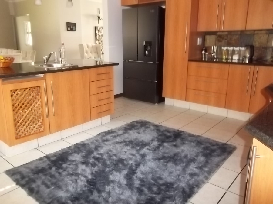 3 Bedroom Property for Sale in Aviary Hill KwaZulu-Natal