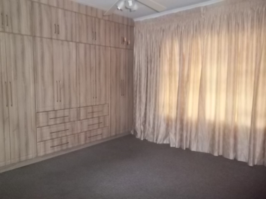 3 Bedroom Property for Sale in Aviary Hill KwaZulu-Natal