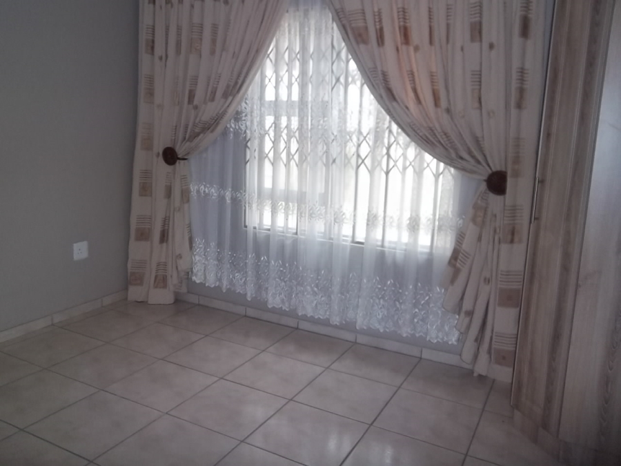 3 Bedroom Property for Sale in Aviary Hill KwaZulu-Natal