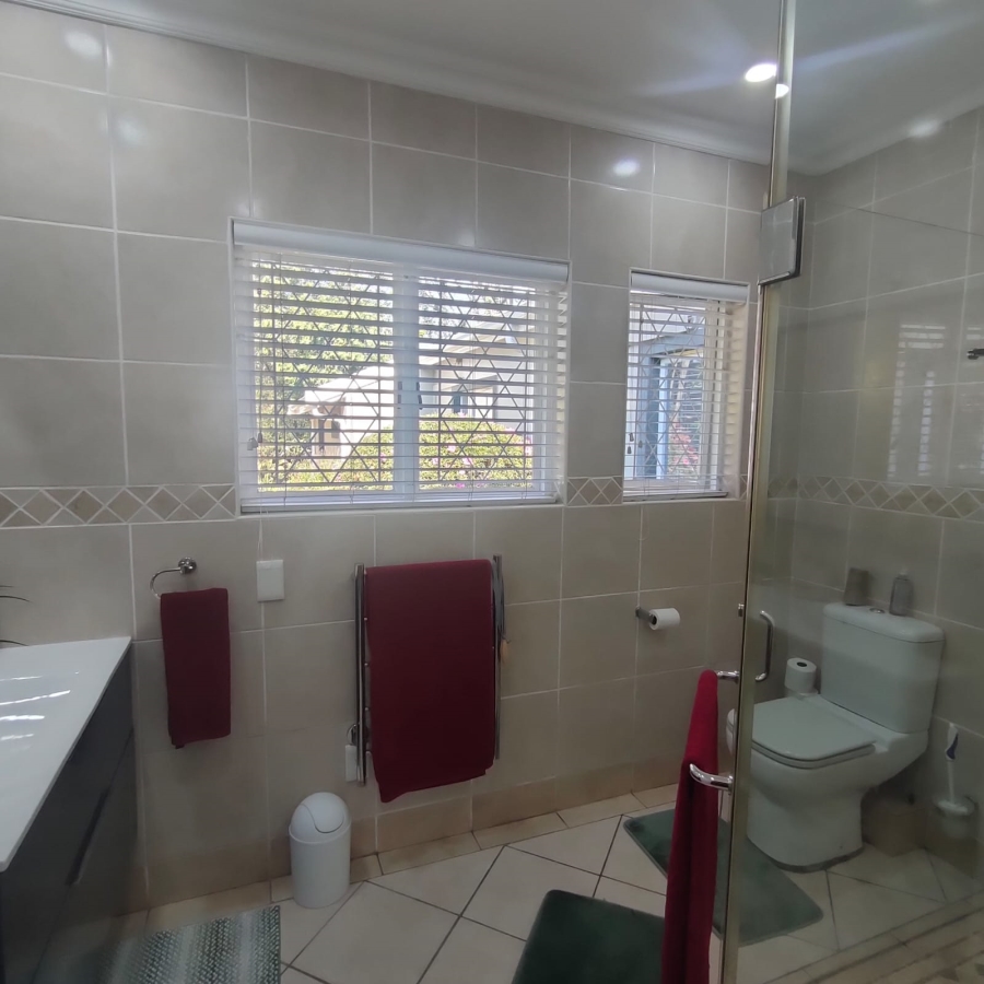 4 Bedroom Property for Sale in Winston Park KwaZulu-Natal