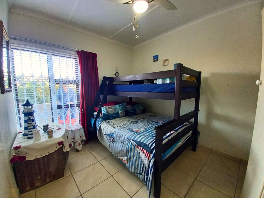 2 Bedroom Property for Sale in Manaba Beach KwaZulu-Natal