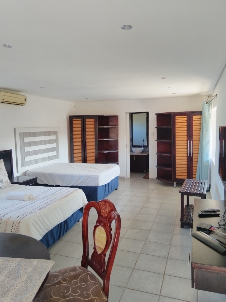 To Let 1 Bedroom Property for Rent in La Lucia KwaZulu-Natal