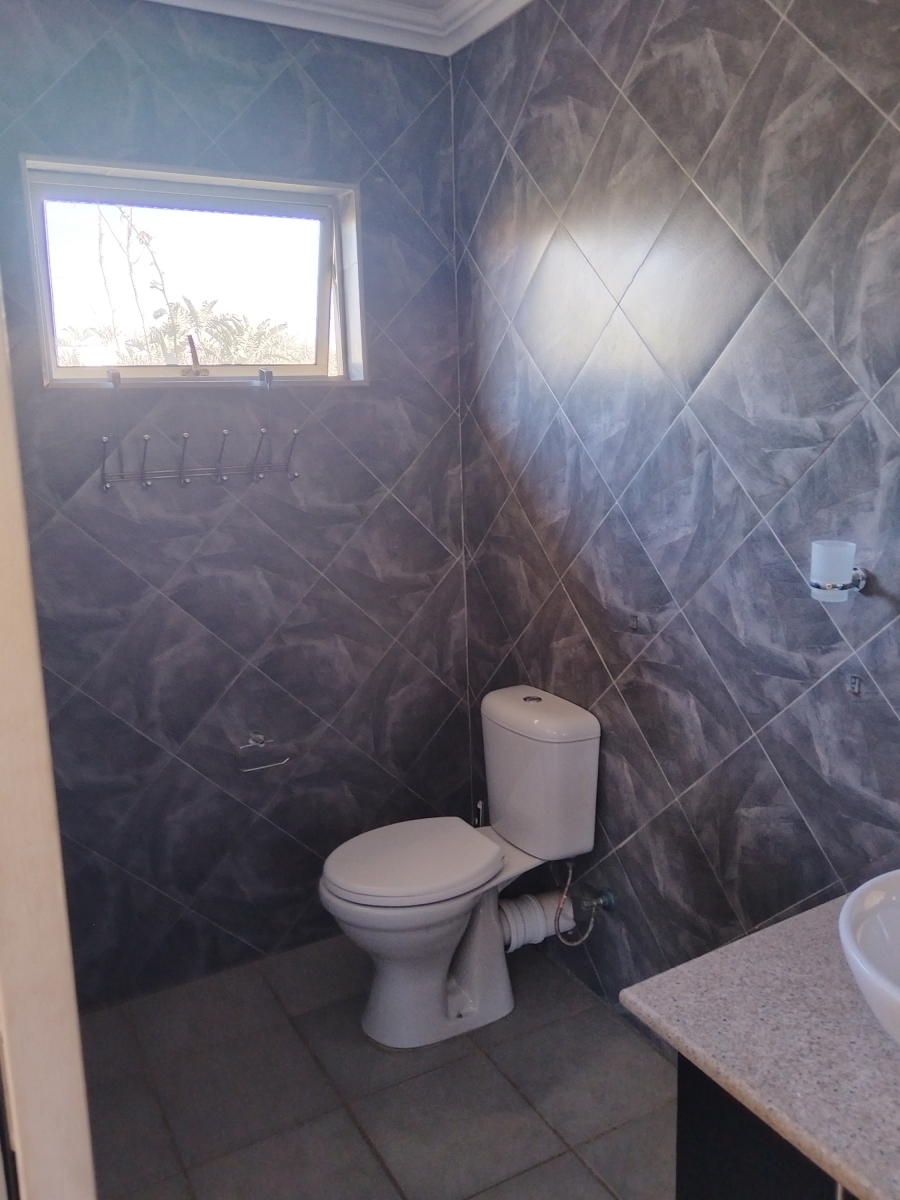 To Let 1 Bedroom Property for Rent in La Lucia KwaZulu-Natal