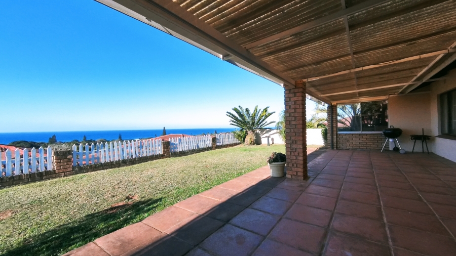 3 Bedroom Property for Sale in Port Edward KwaZulu-Natal