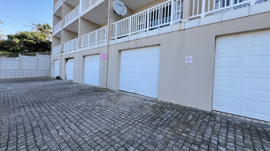 To Let 1 Bedroom Property for Rent in Margate KwaZulu-Natal