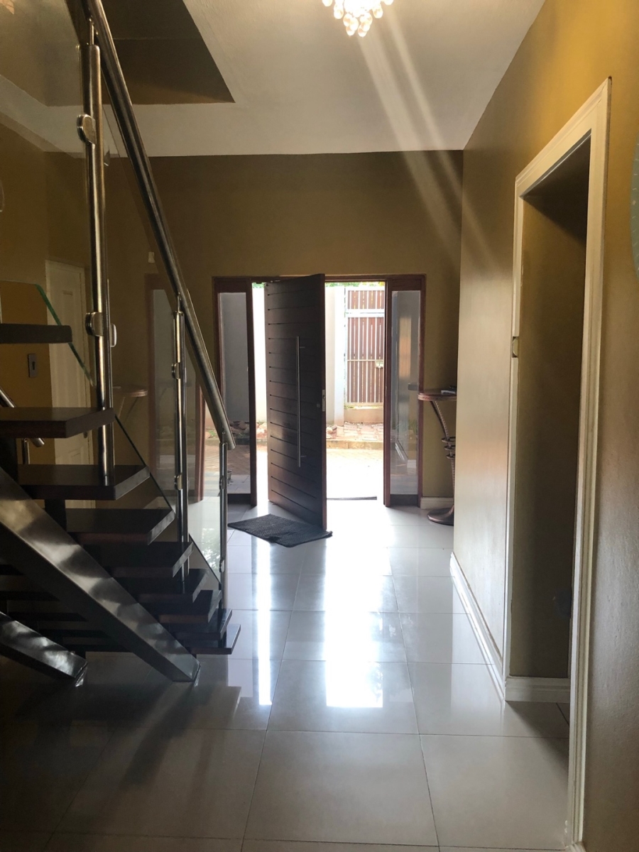 6 Bedroom Property for Sale in Mtunzini KwaZulu-Natal