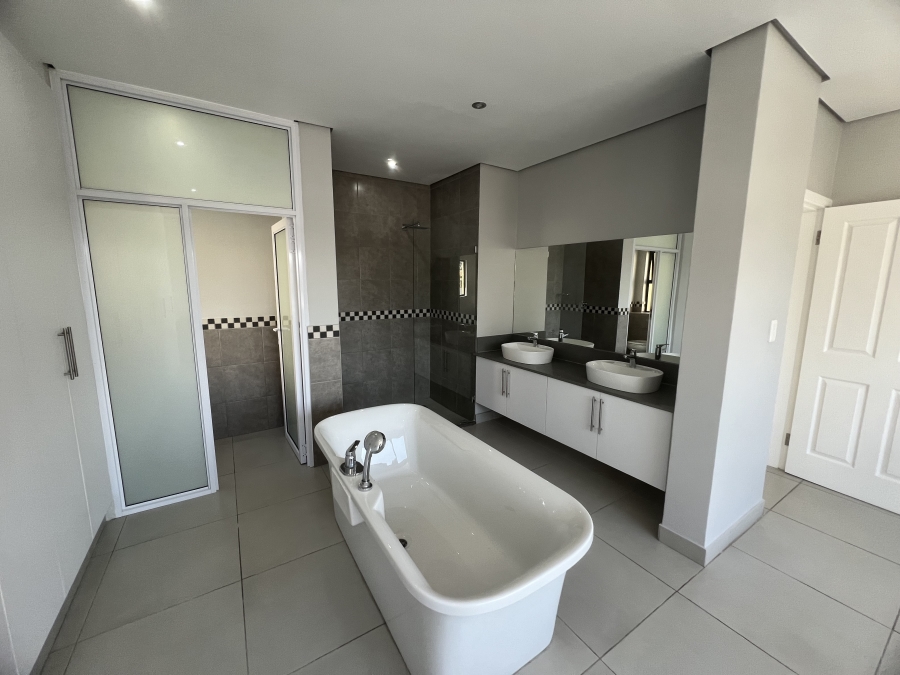 3 Bedroom Property for Sale in Umhlanga KwaZulu-Natal