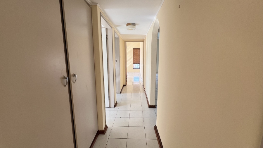 To Let 2 Bedroom Property for Rent in Margate KwaZulu-Natal