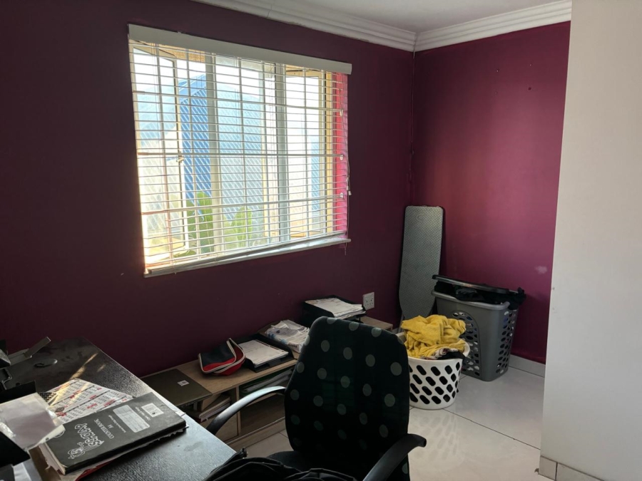 2 Bedroom Property for Sale in Glenwood KwaZulu-Natal