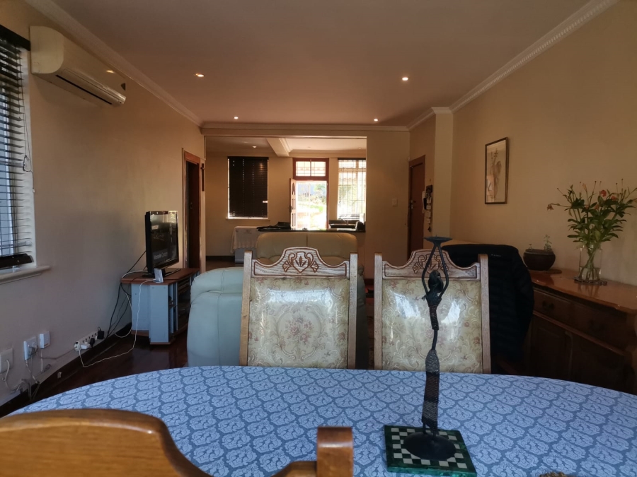 2 Bedroom Property for Sale in Glenwood KwaZulu-Natal