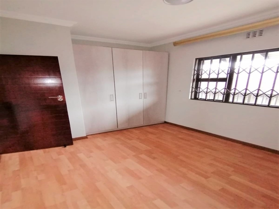 2 Bedroom Property for Sale in Bluff KwaZulu-Natal