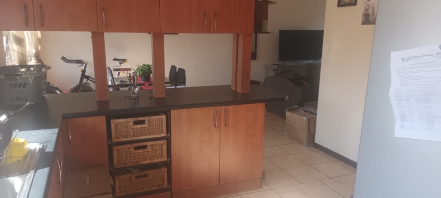 To Let 2 Bedroom Property for Rent in Escombe KwaZulu-Natal