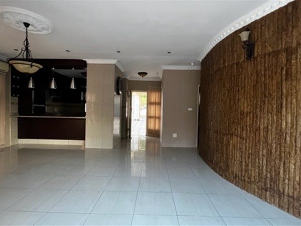 2 Bedroom Property for Sale in Sherwood KwaZulu-Natal