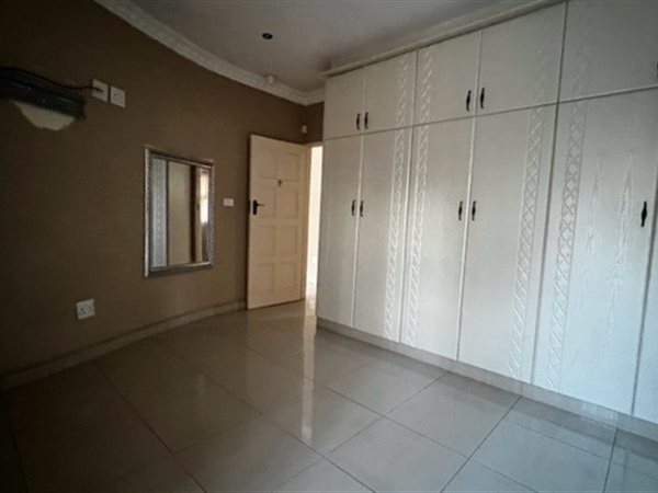 2 Bedroom Property for Sale in Sherwood KwaZulu-Natal