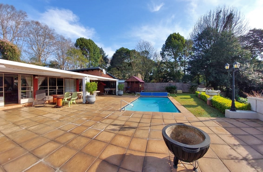 5 Bedroom Property for Sale in Winston Park KwaZulu-Natal