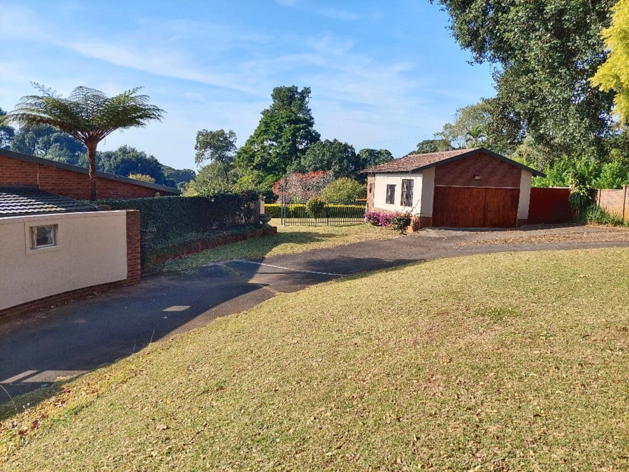 5 Bedroom Property for Sale in Winston Park KwaZulu-Natal