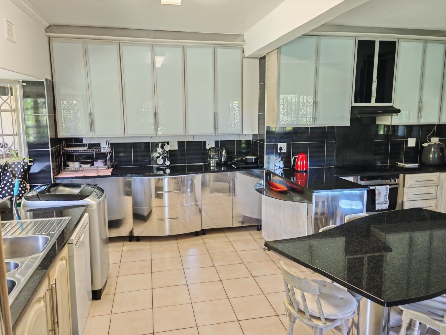 4 Bedroom Property for Sale in Chiltern Hills KwaZulu-Natal