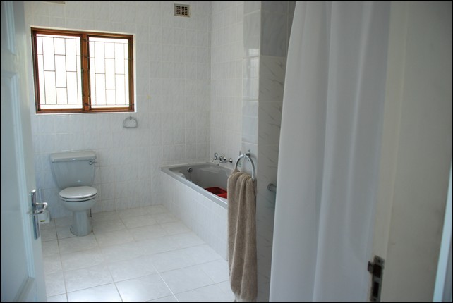To Let 3 Bedroom Property for Rent in Willard Beach KwaZulu-Natal