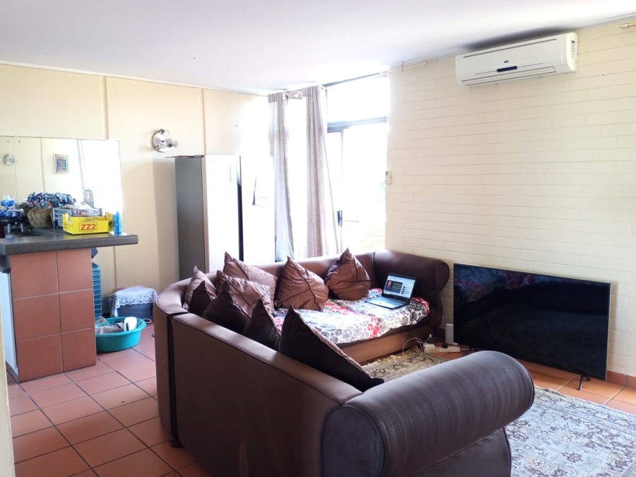 To Let 3 Bedroom Property for Rent in Essenwood KwaZulu-Natal