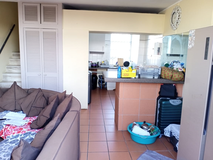 To Let 3 Bedroom Property for Rent in Essenwood KwaZulu-Natal