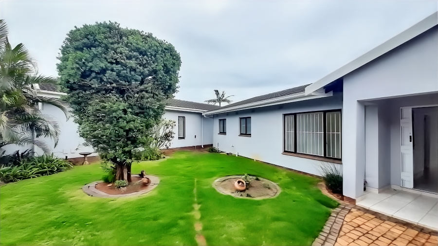 3 Bedroom Property for Sale in Willard Beach KwaZulu-Natal