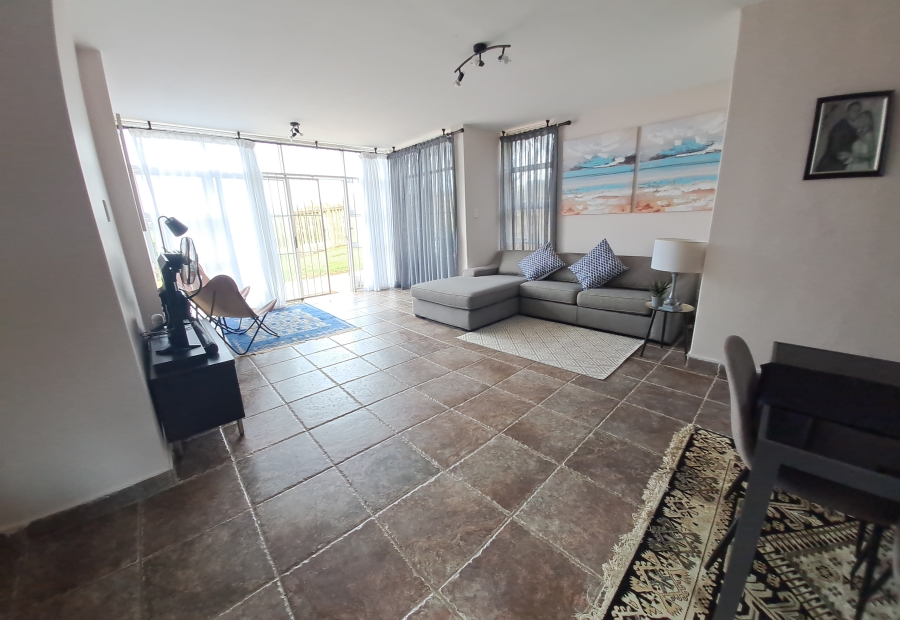 To Let 3 Bedroom Property for Rent in La Mercy KwaZulu-Natal