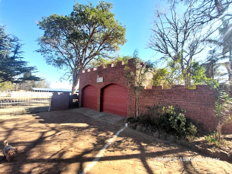 4 Bedroom Property for Sale in Utrecht Rural KwaZulu-Natal