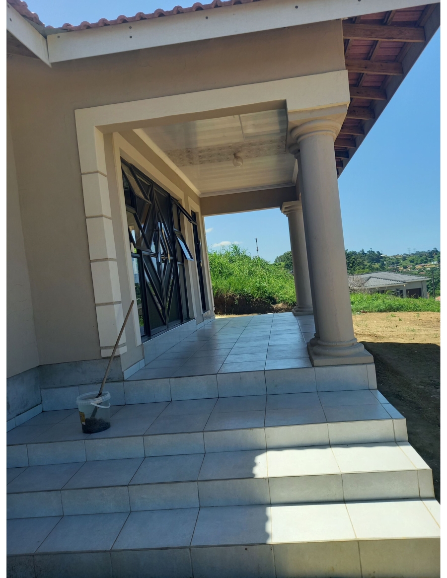 3 Bedroom Property for Sale in Lovu KwaZulu-Natal