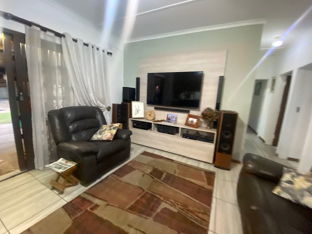 4 Bedroom Property for Sale in Birdswood KwaZulu-Natal