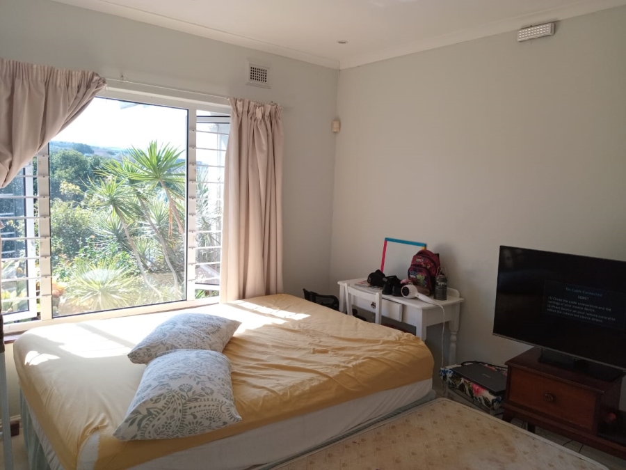 To Let 4 Bedroom Property for Rent in La Lucia KwaZulu-Natal