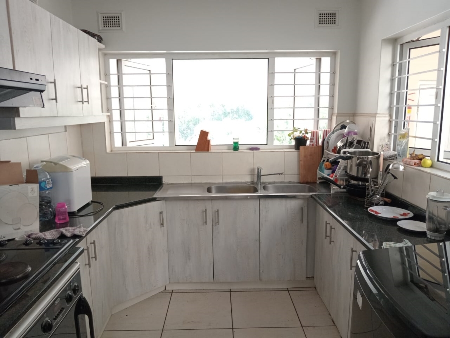 To Let 4 Bedroom Property for Rent in La Lucia KwaZulu-Natal