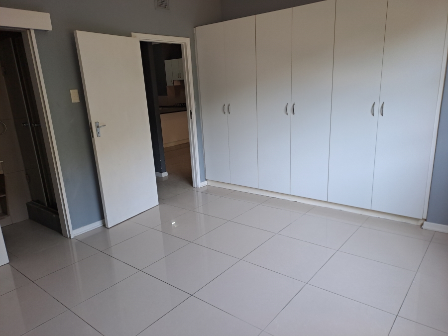 To Let 2 Bedroom Property for Rent in Westbrook KwaZulu-Natal