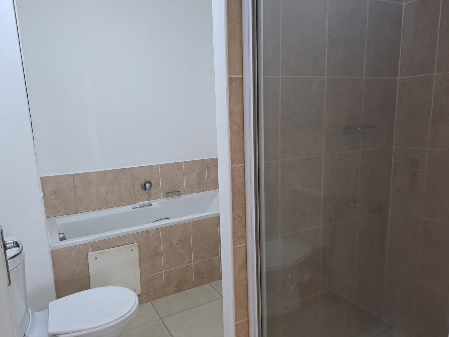 To Let 2 Bedroom Property for Rent in Westbrook KwaZulu-Natal