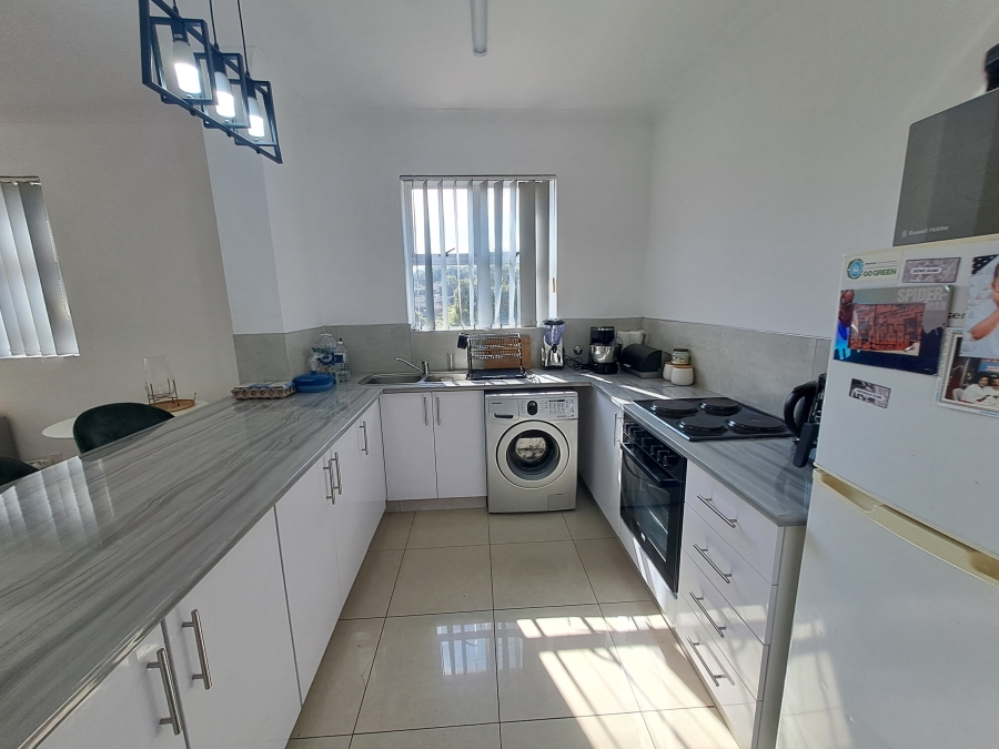 To Let 2 Bedroom Property for Rent in Westbrook KwaZulu-Natal