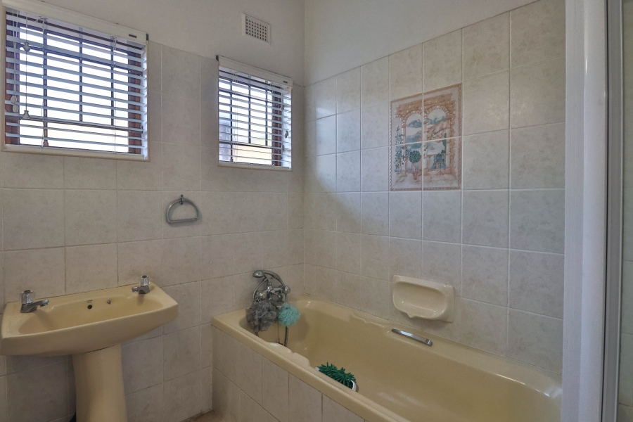 2 Bedroom Property for Sale in Cowies Hill Park KwaZulu-Natal